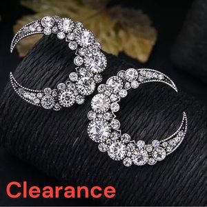 🔴 Crystal Crescent Moon Earrings